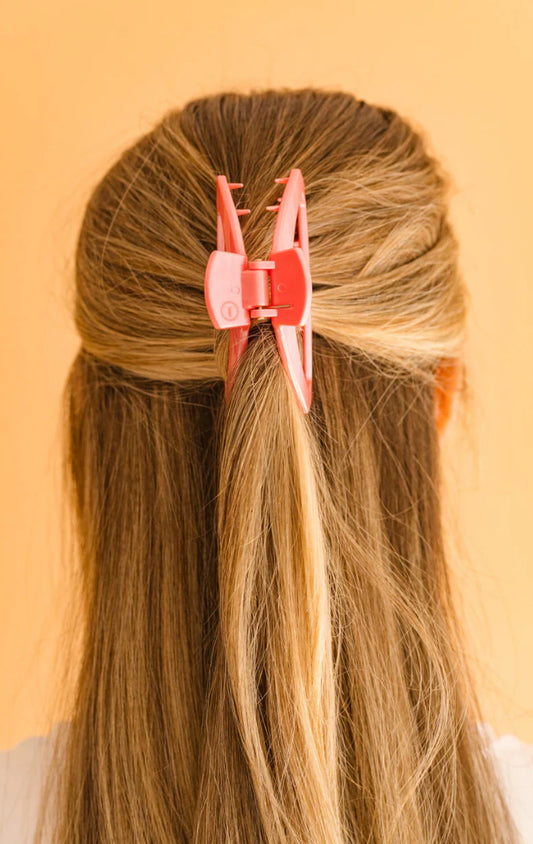 Open Calming Coral Claw Clip