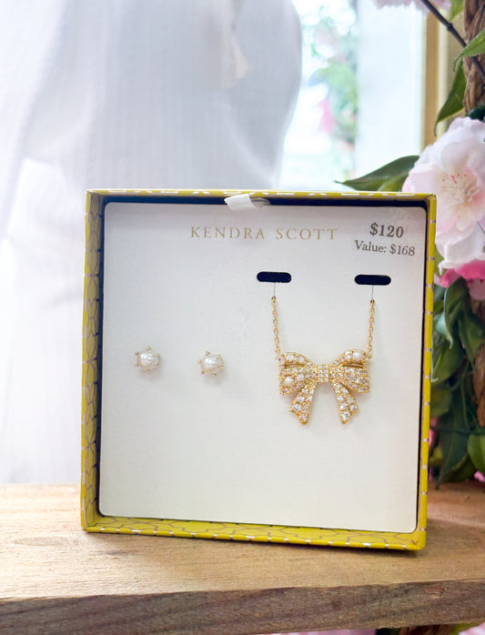 Krista Bow And Ashton Gift Set