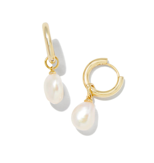 Kendra Scott Willa Pearl Huggie Earrings – Gold White Pearl