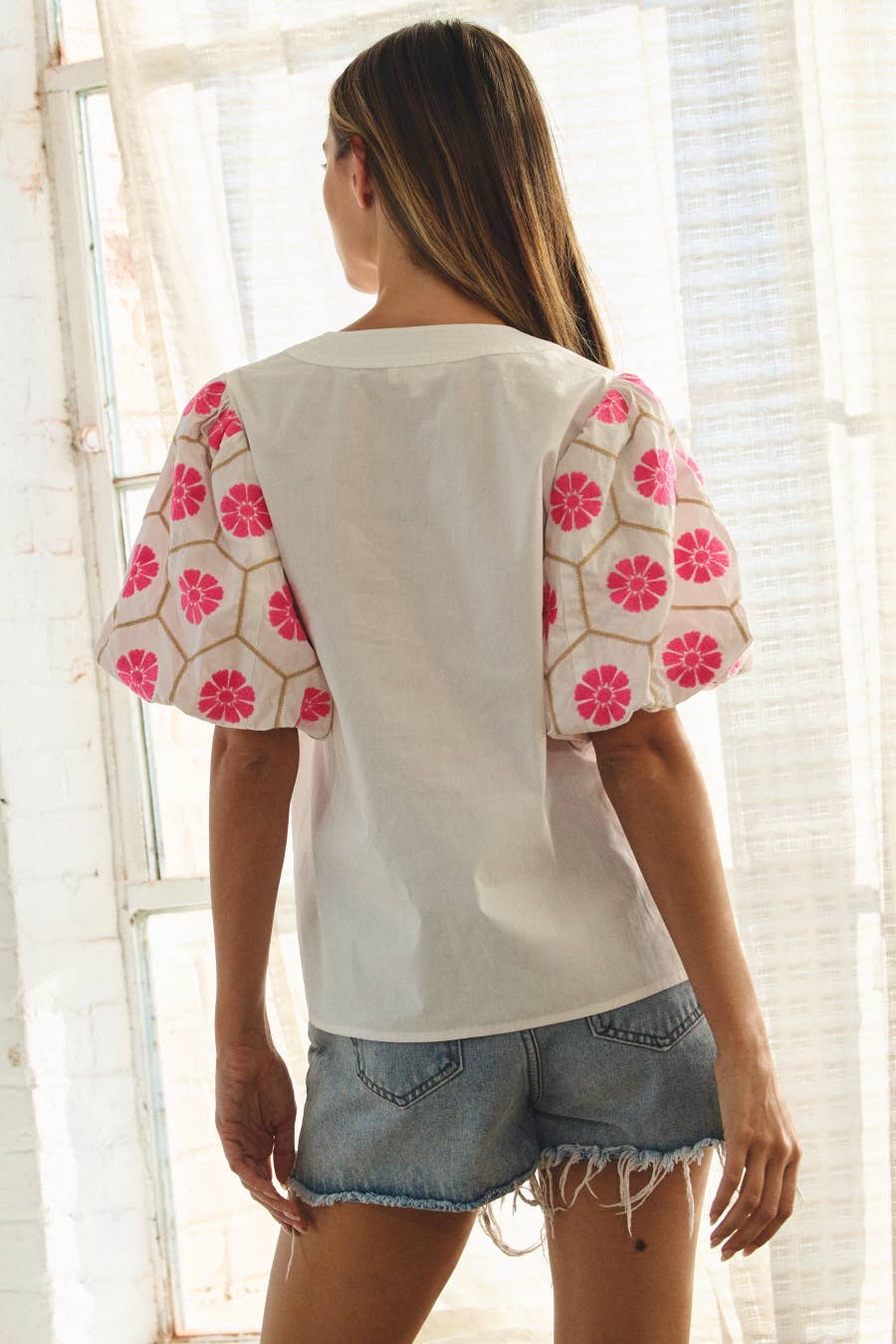 V-neck Blouse: White
