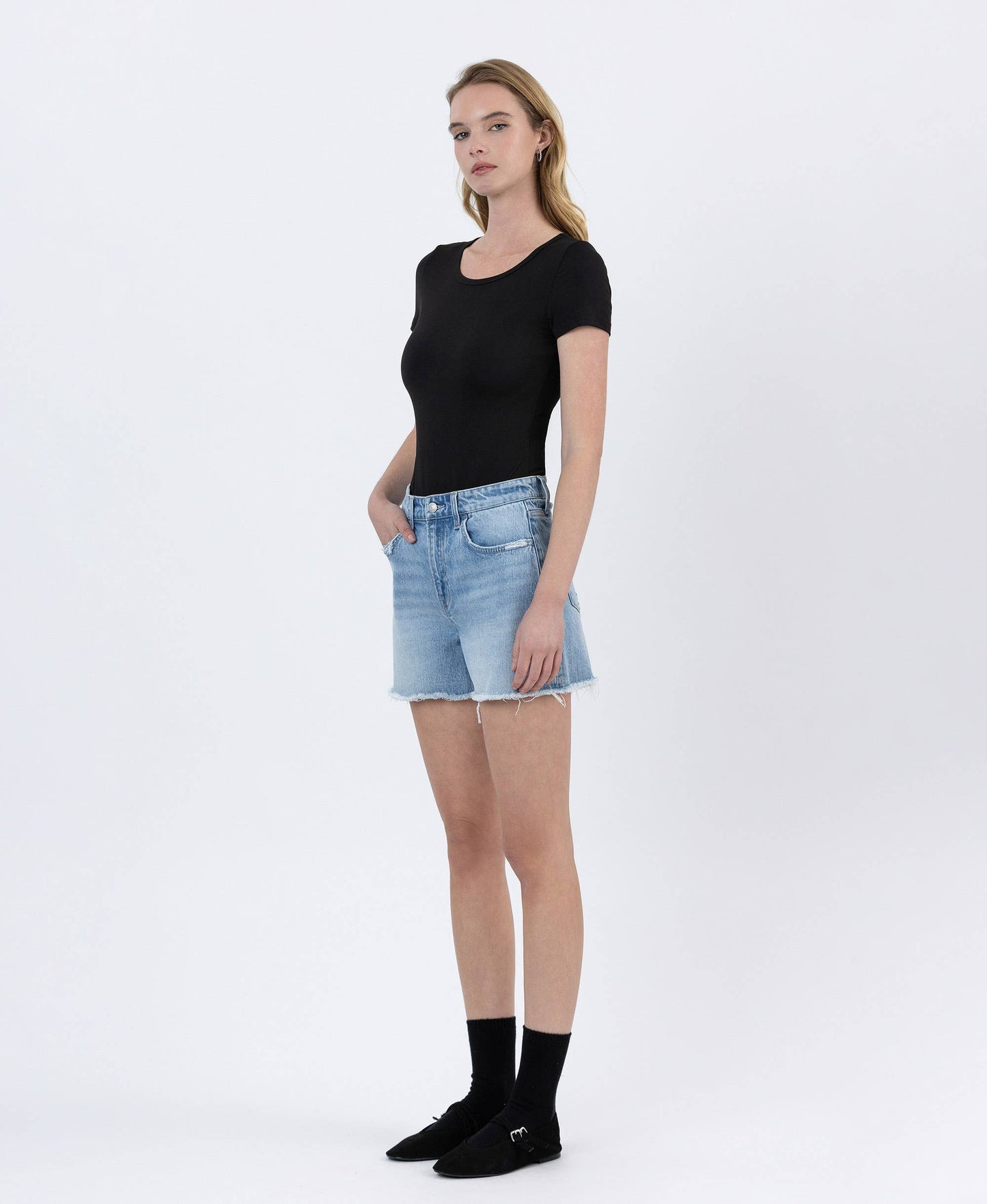 HIGH RISE BOYFRIEND DENIM SHORTS T6750: CLASSY
