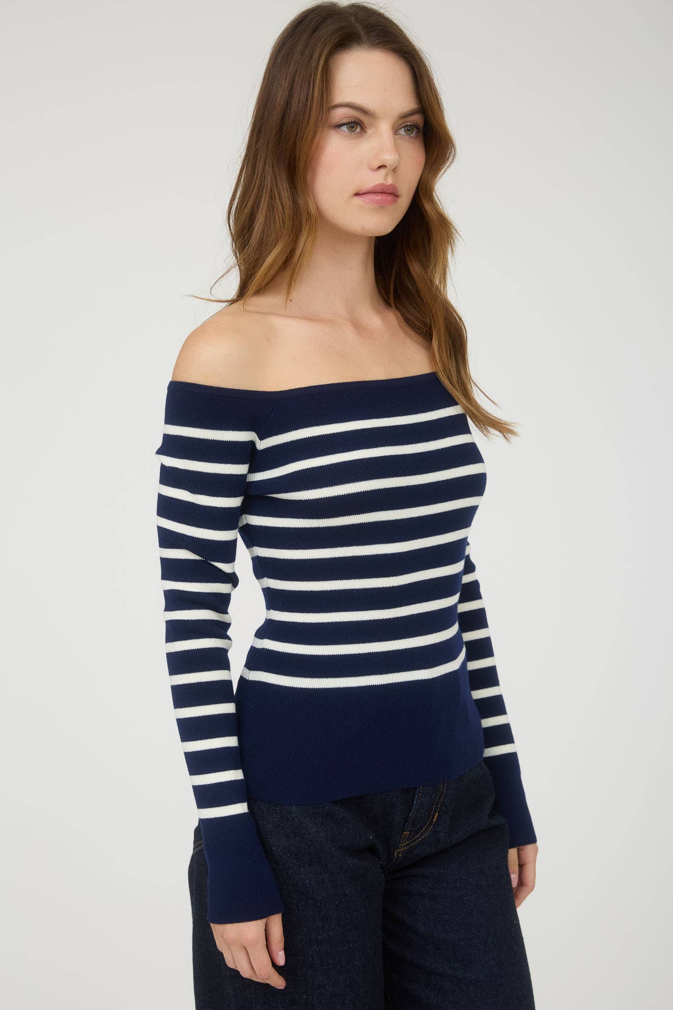 STRIPE OFF THE SHOULDER LONG SLEEVE KNIT SWEATER: NAVY