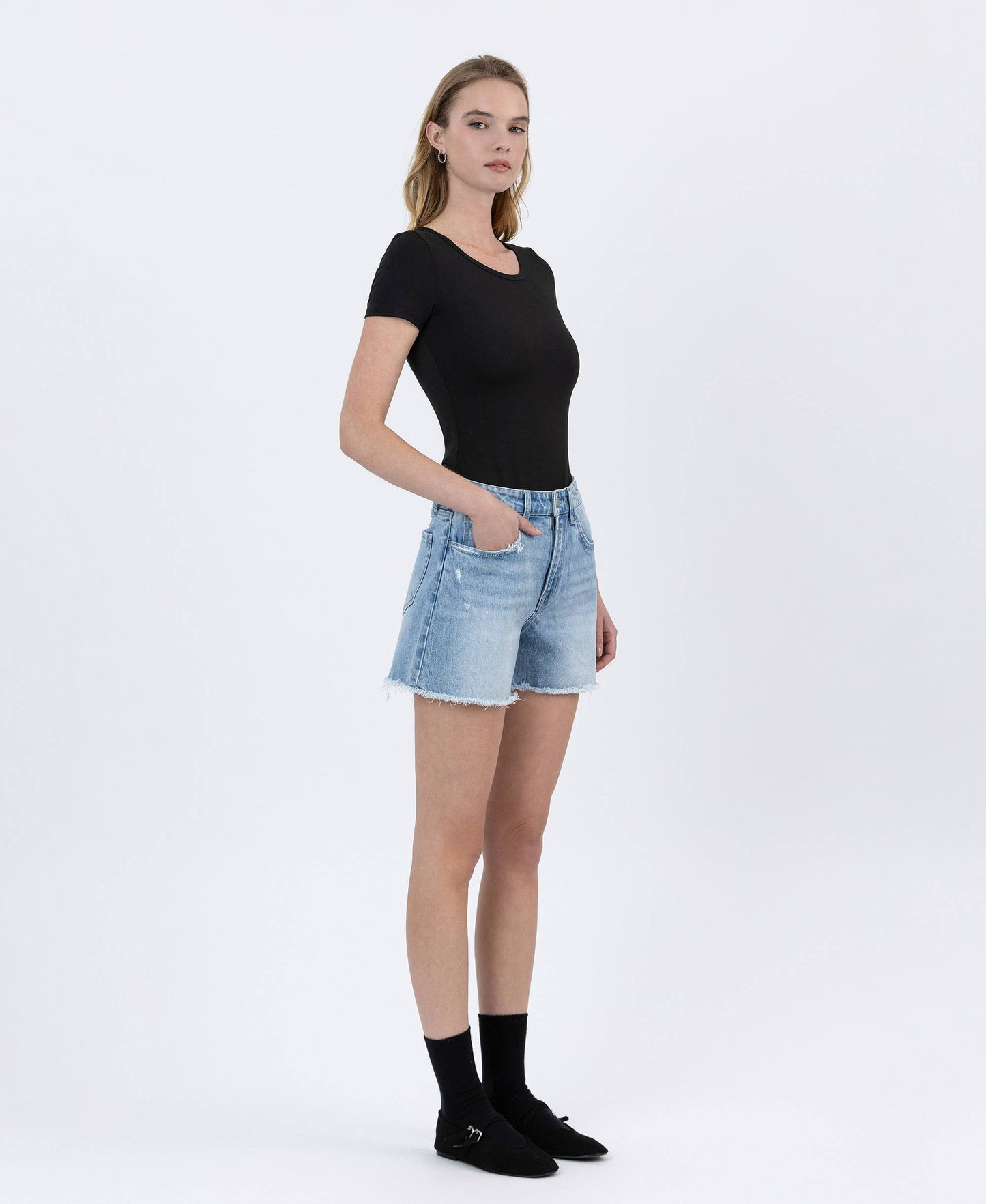 HIGH RISE BOYFRIEND DENIM SHORTS T6750: CLASSY