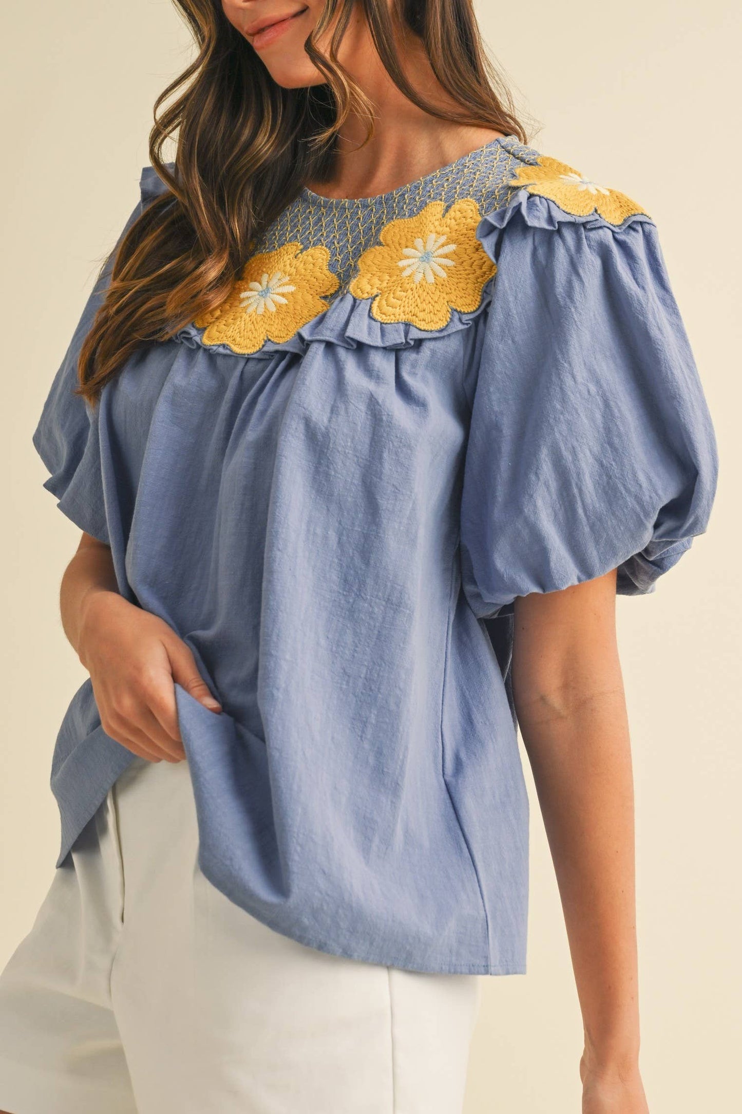 Floral Embroidered Smocking Detail Woven Blouse: DENIM BLUE/GOLD